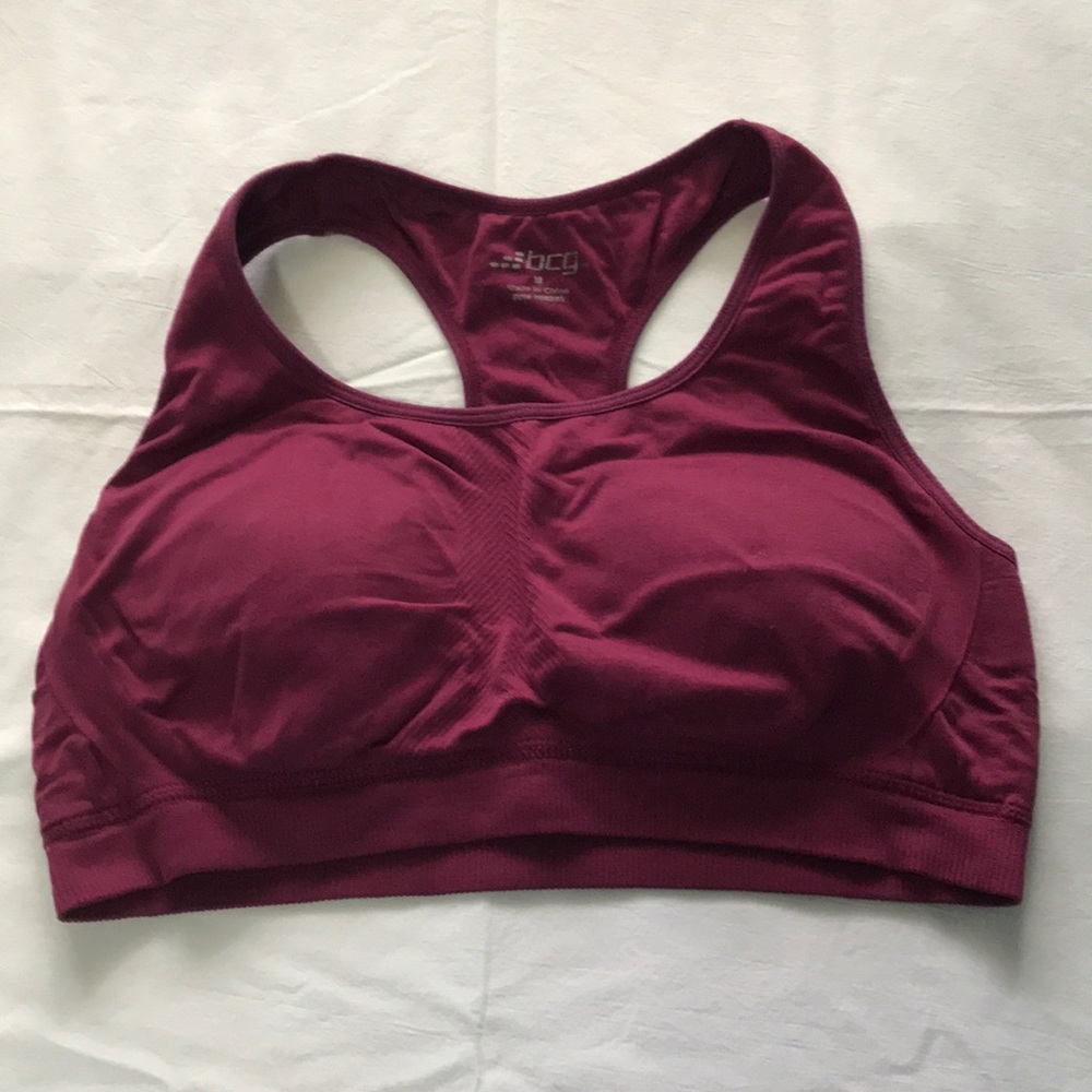 BCG removable padding sports bra.